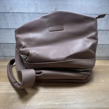 Willow Pump Anywhere Bag Breastfeeding Nursing Backpack Shoulder Tote Tan