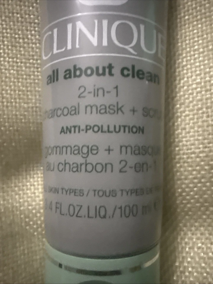 CLINIQUE All About Clean Máscara de Carbón 2 en 1 + Exfoliante 3.4 OZ NUEVO Foto 3 de 3