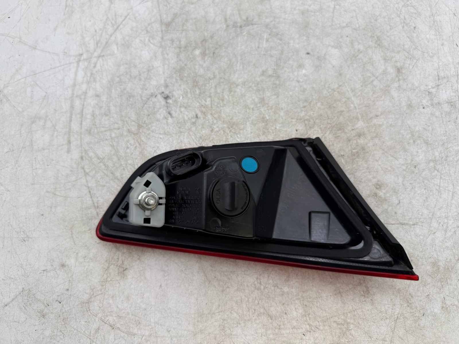 2014-2021 MASERATI GHIBLI M157 REAR RIGHT INNER TRUNK LID TAIL LIGHT LAMP OEM