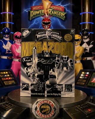 1993 Mighty Morphin Power Rangers Megazord Special Edition Black Gold Bandai 
