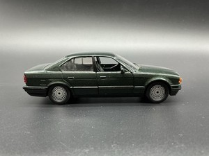 BMW 530i Touring (E34) 1989 MCG 1/18 – Modèle Réduit Noir, Métal, Neuf