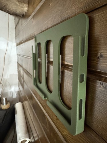 iPad 10th Gen Wall Mount - Picture 3 of 3