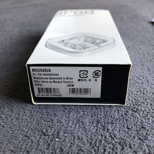 Apple iPod In-Ear Bud Earphones BOX ONLY (M9394G/A) and Replacement Tips - Picture 4 of 10