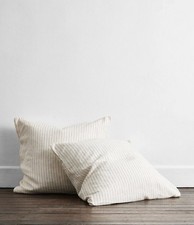 NWOT Bed Threads 100 Flax Linen European Square Pillowcases Set of 2 26 26 In