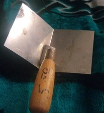 Marshalltown  23 INSIDE CORNER 4x5 DRYWALL & PLASTERING TROWEL  