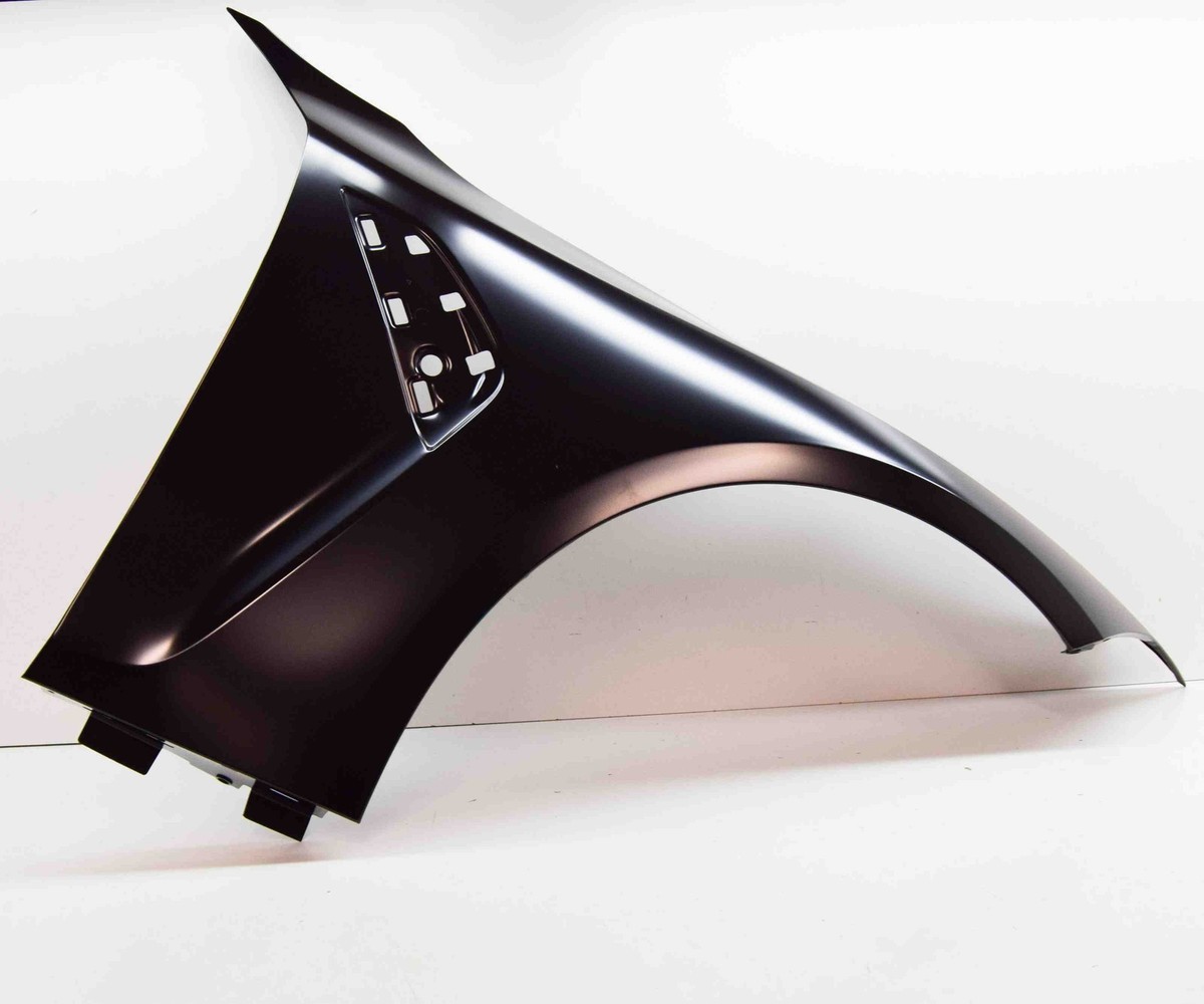 BMW M4 G82 Front Right Fender 41008083536 8083536 NEW GENUINE