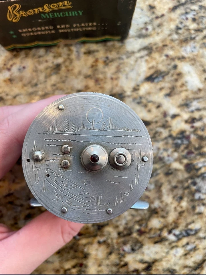 🎣 Carrete de fundición de bobinado a nivel de mercurio Bronson vintage de los años 40 con manuales y caja Foto 4 de 4