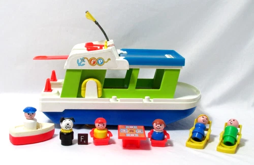 Vintage 1972 Fisher Price Little People #985 Play Family "Happy Houseboat" - F