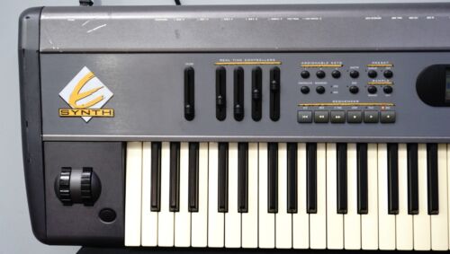 E-MU E-Synth 6903 Polyphonic Digital Synthesiser Sampler Sequencer - 100-240V - Picture 2 of 22