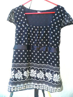 TAMARA H WHITE FLORAL EMPIRE WAIST BLACK BLOUSE SHEER LINED XL JUNIOR WOMEN