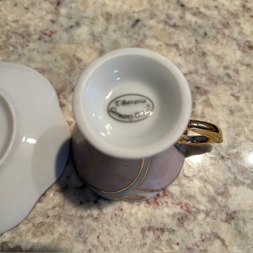 T. Bavaria Demitasse Tea Set of 4 Cups and Saucers Pink & Gold Germany Design - Picture 5 of 6