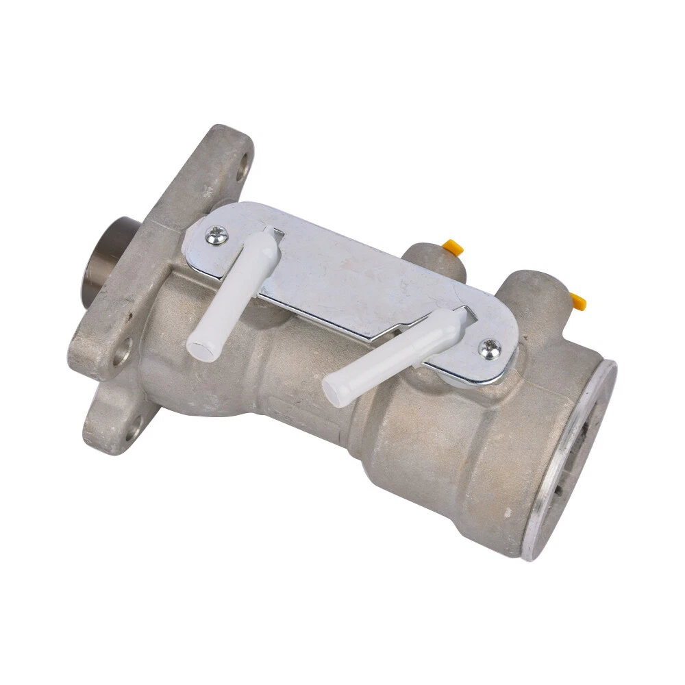Brake master cylinder 8972243720 For Isuzu NPR 96-97 W3500 Forward 