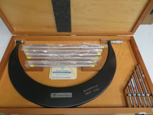 Brown & Sharpe 300-450mm .01mm Outside Diameter Micrometer Multianvil DD9
