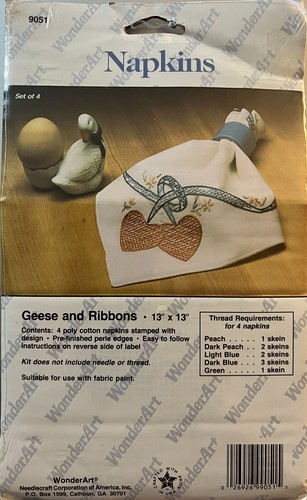 Wonder Art Geese & Ribbons Napkins 9051 13"x13" ~4 napkins stamped with design - Picture 1 of 2