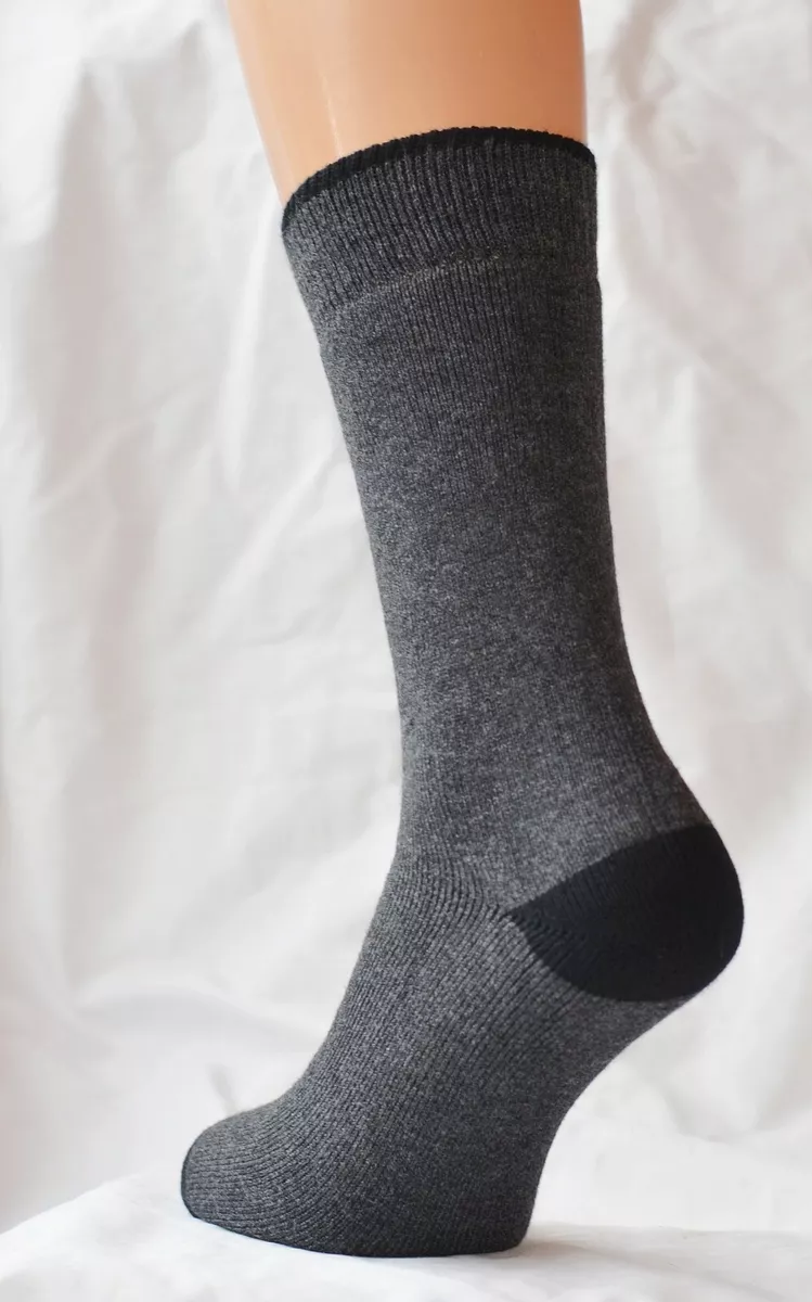 M S MENS VILOFT BLACK THERMAL SOCKS. BRAND NEW SIZE 8 9 1 2. TWO