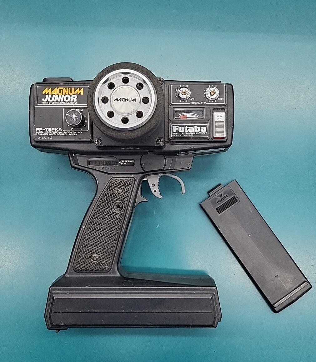 Futaba Magnum Junior Transmitter FPT2PKA untested For parts, repair or