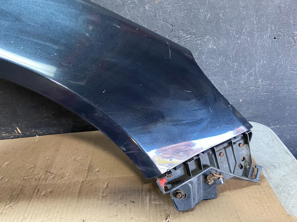 2011 Buick Regal передний пассажир правостороннее крыло M6035 - Изображение 4 из 4