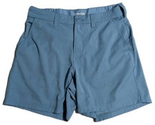 Huk Performance Fishing Shorts Mens M Blue 6  Inseam Stretch Quick Dry Outdoor