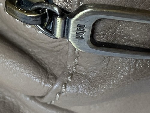 Hobo Darling Umhängetasche taupe hellbraun weiches Handschuhleder - ohne Riemen - Bild 13 von 16