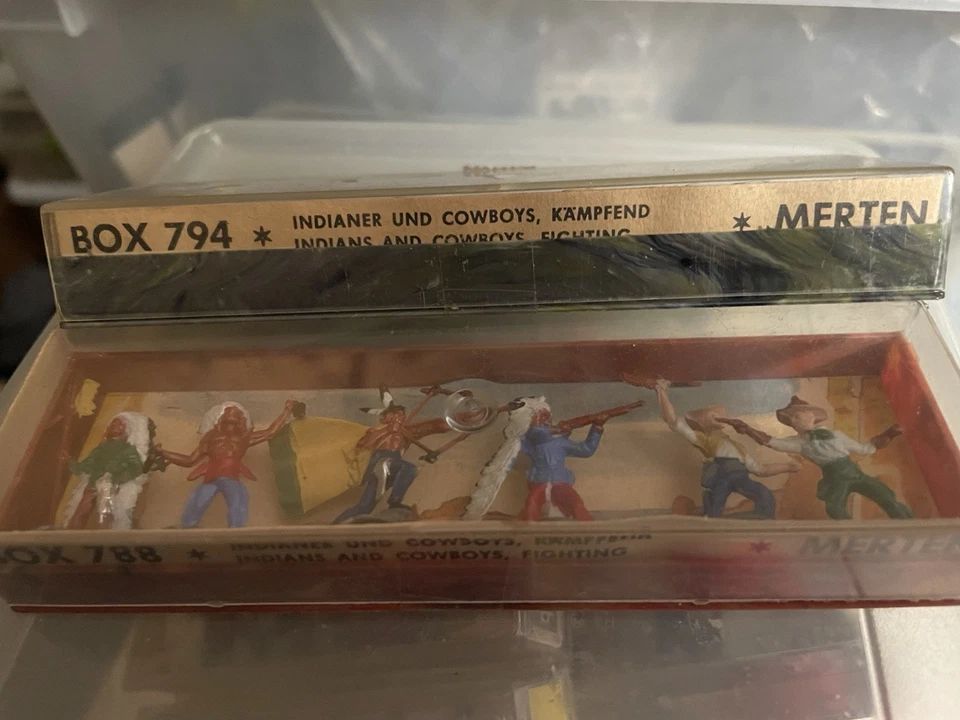 VINTAGE HO SCALE 1/87 MERTEN 794 788 NATIVE AMERICAN INDIAN FIGURES & COWBOYS BO - Image 3 of 4