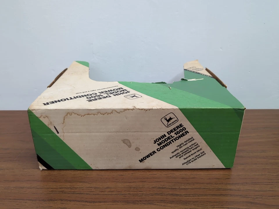 1/16 Ertl Farm Toy John Deere Model 1600 Mower Conditioner Implement - Image 3 of 3