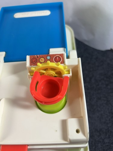 Vintage 1972 Fisher Price Little People Play Family Happy Houseboat #985 - Picture 8 of 11