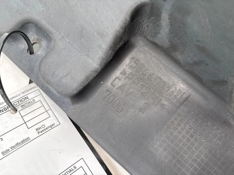 Deflector superior de aire radiador Chevrolet Equinox 2010-2015 fabricante de equipos originales Foto 3 de 4