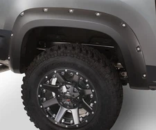 Bushwacker 40102-02 Pocket Style Fender Flares