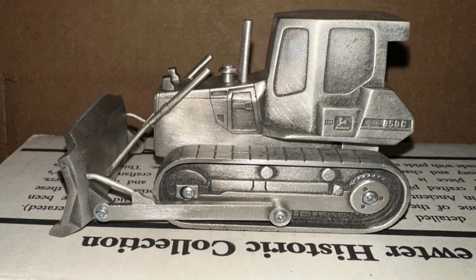 Spec Cast 1/50 Pewter John Deere 850C Crawler 1997 EXPO #JDM098 #60 - Image 2 of 4