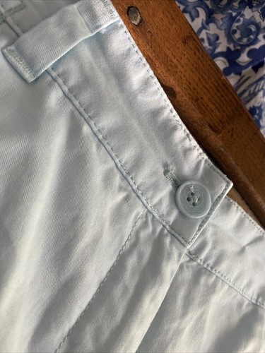 Ann Taylor Loft Women's Shorts sz 12 Lt Blue 6" 100% Cotton Pockets Chino - Picture 2 of 5