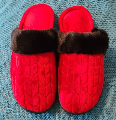 Isotoner Womens Slip On Red Slippers with Faux Fur Size 9.5-10