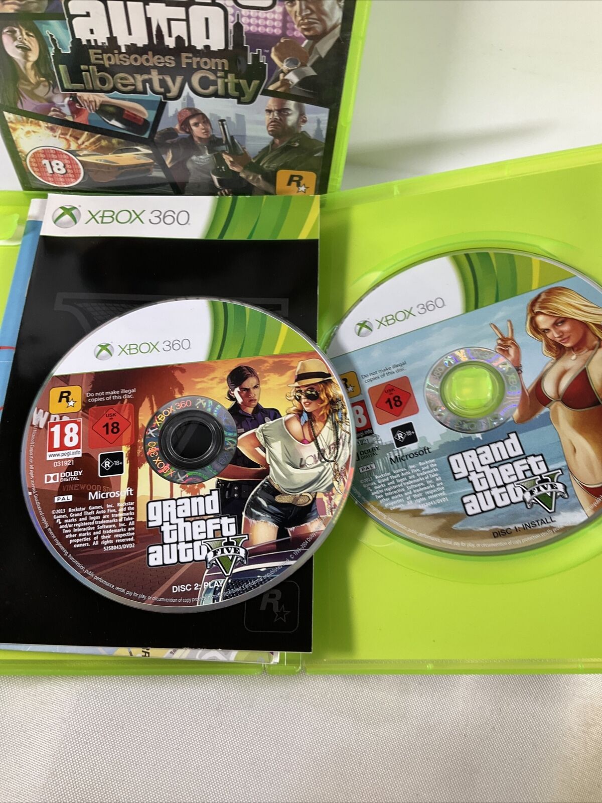 Grand Theft Auto V GTA5 & Liberty City (XBOX 360)