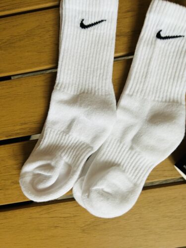 Nike Everyday White Cushioned Crew Cotton Socks Small 2-5 Kids Junior Child Gift - Picture 6 of 8