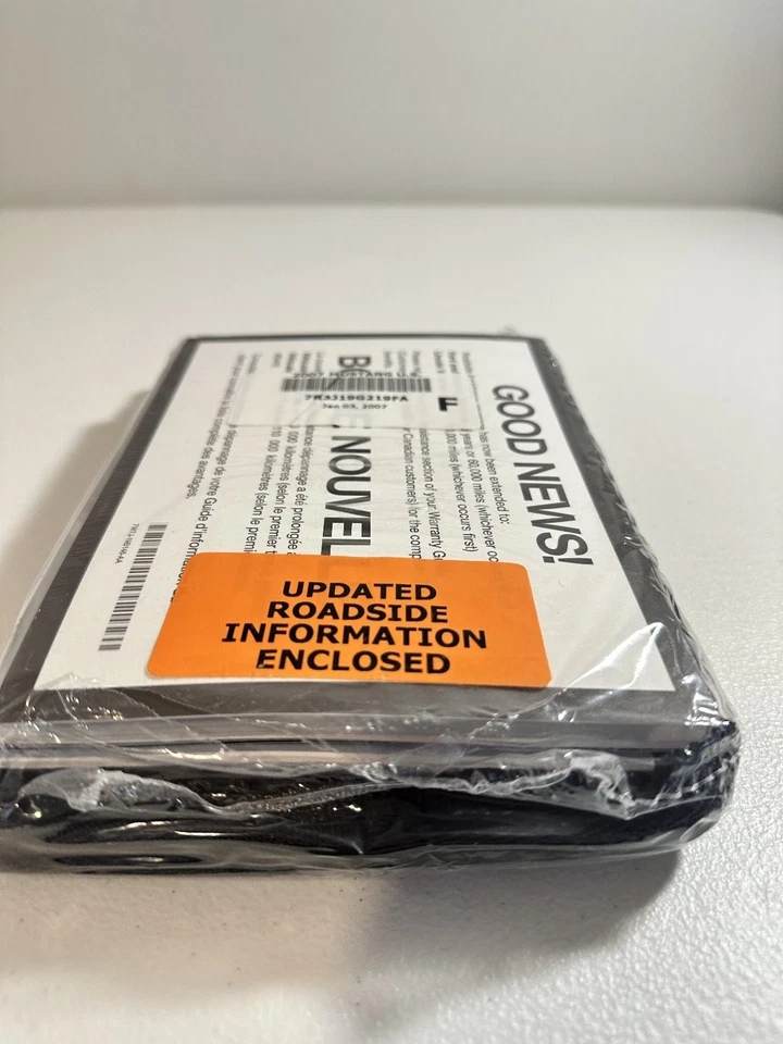 2007 Ford Mustang Owner's Manual Set - Image 2 of 3