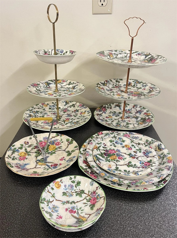 Lot of Classic Vintage Lorna Doone Bird Chintz