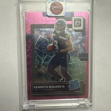 2022 Panini Donruss Optic - Rated Rookie Kenneth Walker III #218 Pink...