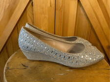 Forever Open Toe Champagne Rhinestone Embellished Pumps Wedge Size 10