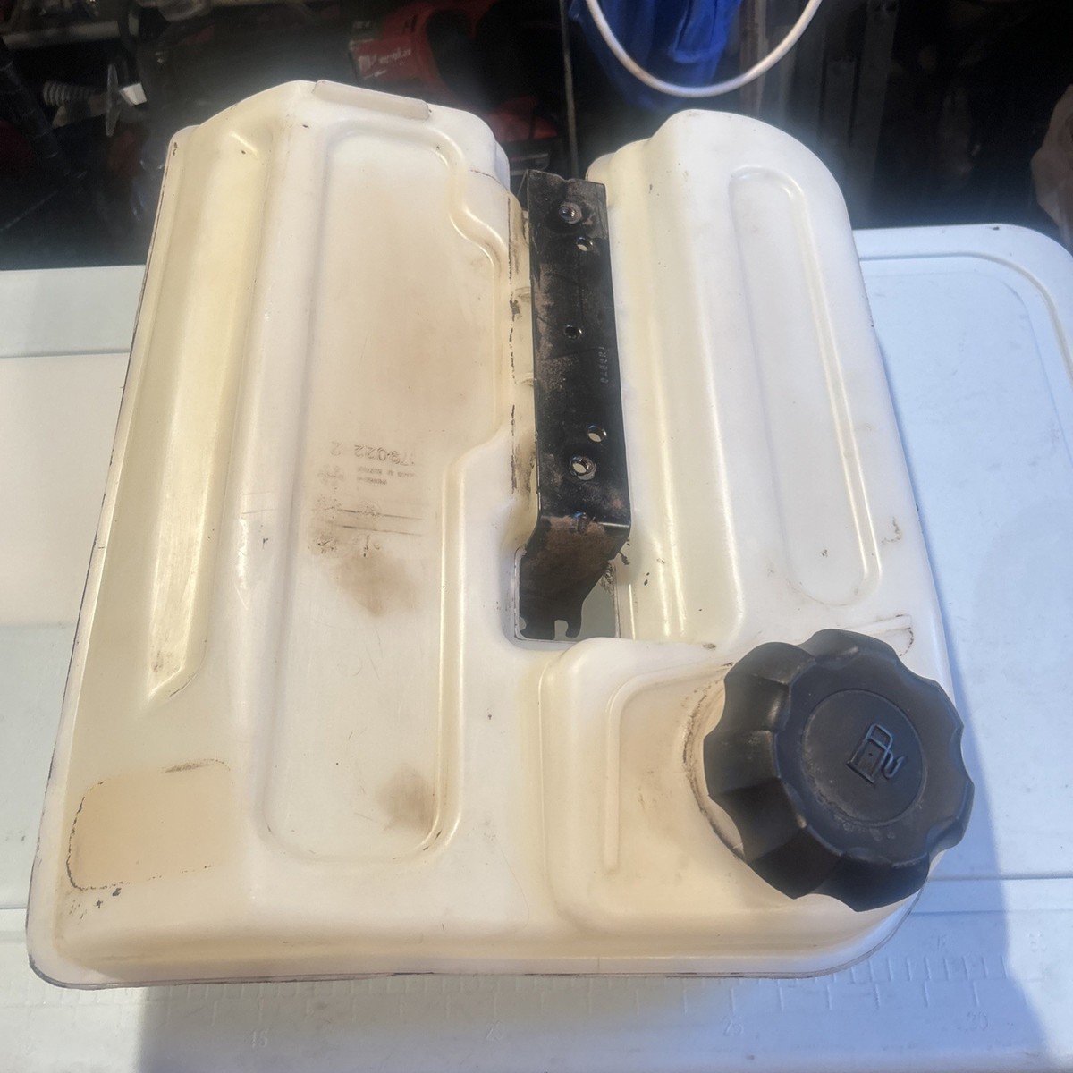 SEARS CRAFTSMAN HUSQVARNA POULAN MOWER FUEL TANK 179022