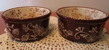 Unused 2 Temptations Presentable Ovenware By Tara Floral Lace 5 oz.