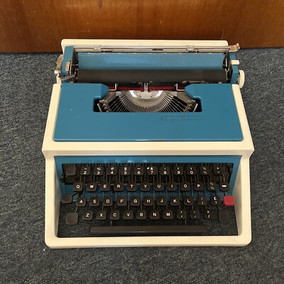 underwood 315　タイプライター　レトロ VINTAGE 1960'S UNDERWOOD 315 PORTABLE TYPEWRITER & CASE BLUE