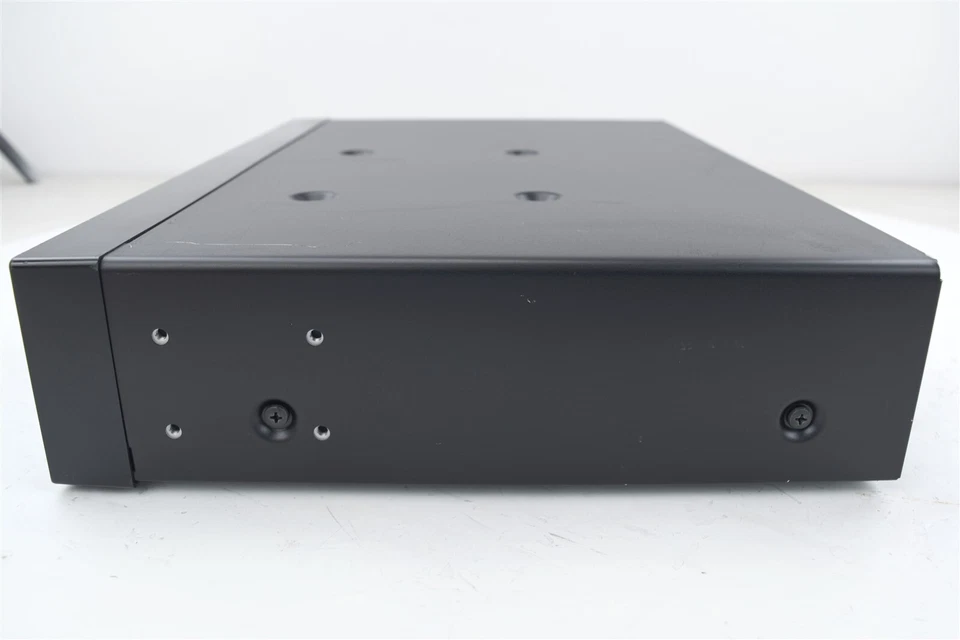 Disco reproductor de DVD profesional de nivel de referencia PIONEER DVD-V8000 Foto 4 de 4