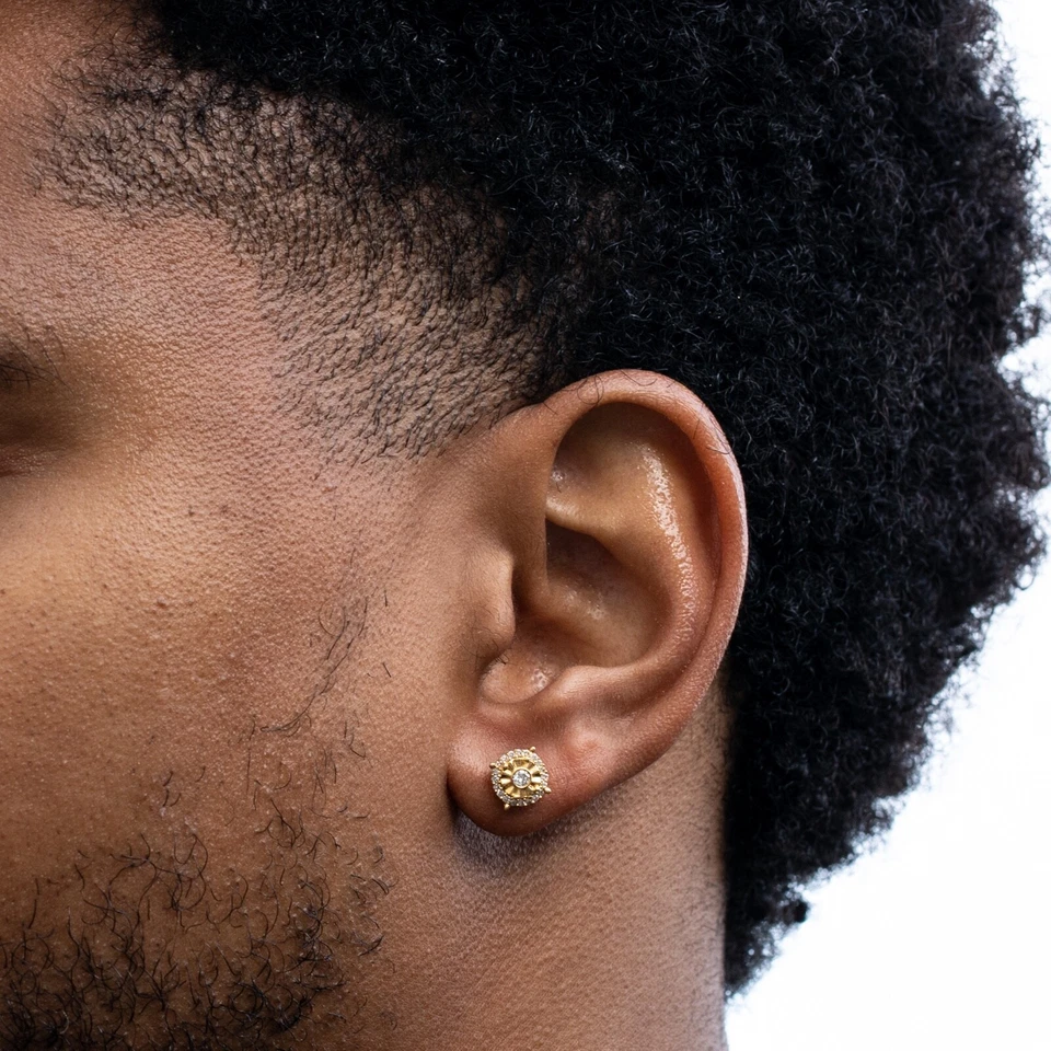 Auténticos aretes redondos pequeños de oro amarillo de 0,28 quilates de diamantes naturales de hip hop Foto 4 de 4