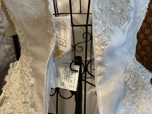 Sz 4 Vintage Lady Eleanor Princess Glam Silk Puff Sleeve, Cathedral Wedding Gown - Picture 19 of 21