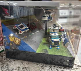 60138 lego City Police High Speed Chase and 60139 Mobile Command Store Display  