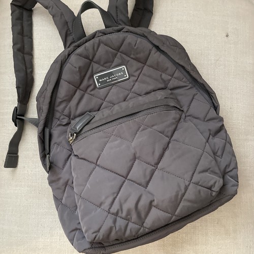 Marc Jacobs gesteppter Nylon Rucksack Handtasche Büro Schule Reisetasche - grau - Bild 9 von 9