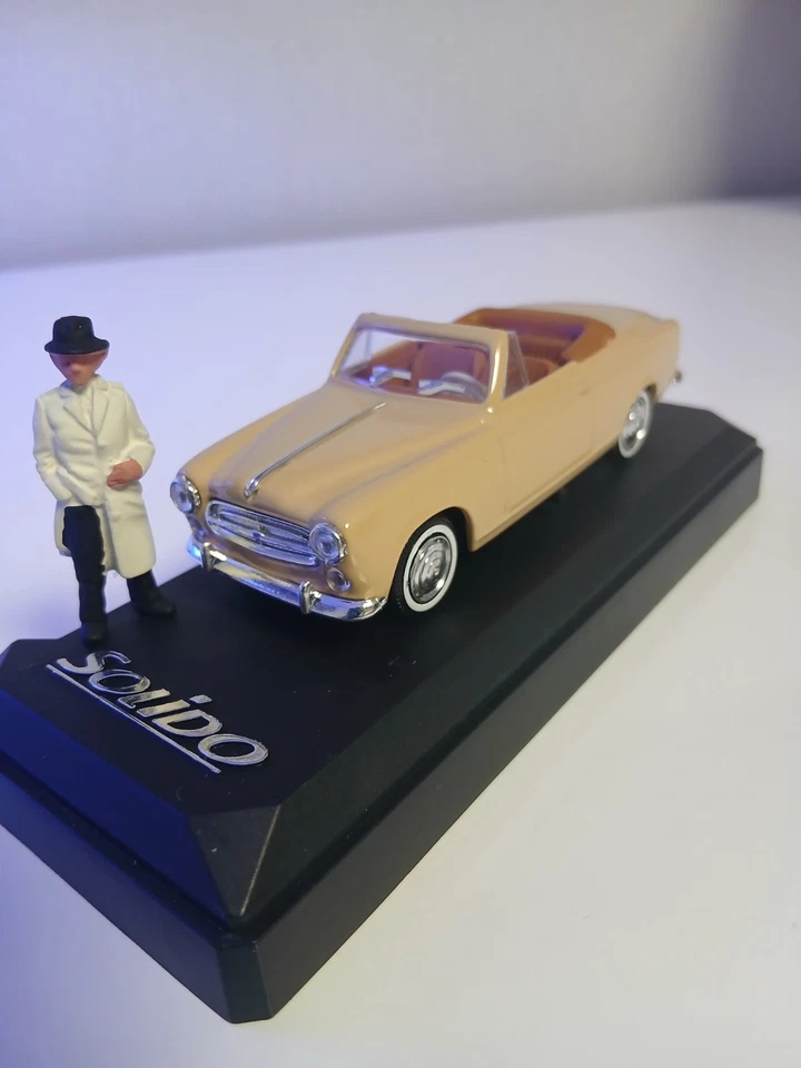 SOLIDO MADE IN FRANCE REF 4596 PEUGEOT 403 CABRIOLET BEIGE NEUF EN BOITE - Photo 3/4