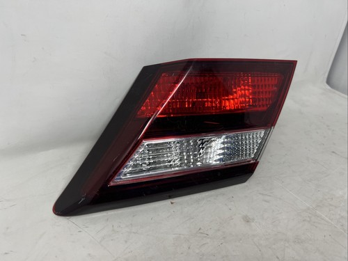 Luz trasera montada en tapa de pasajero Honda Civic 2013 2014 2015 usada OEM - Imagen 4 de 9