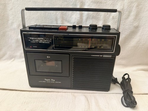 VTG Realistic CTR-46Cassette, AM/FM Radio, Recorder.Triple Play . READ DETAILS.
