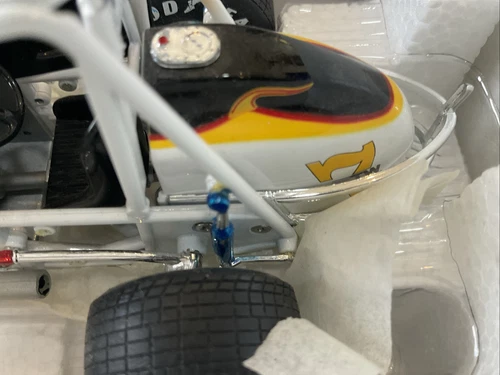 GMP 1997 Jeff Swindell #7TW Gold Eagle Leak 1/25 Scale Sprint Car - Picture 8 of 10