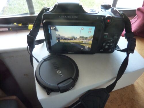 Nikon COOLPIX Nikon L820 Bridge Digital Camera 16MP - TESTED WORKING